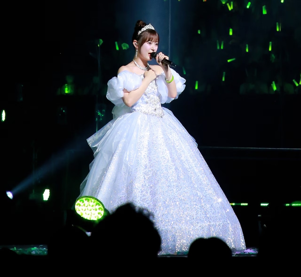 生田衣梨奈_卒コン_05_2